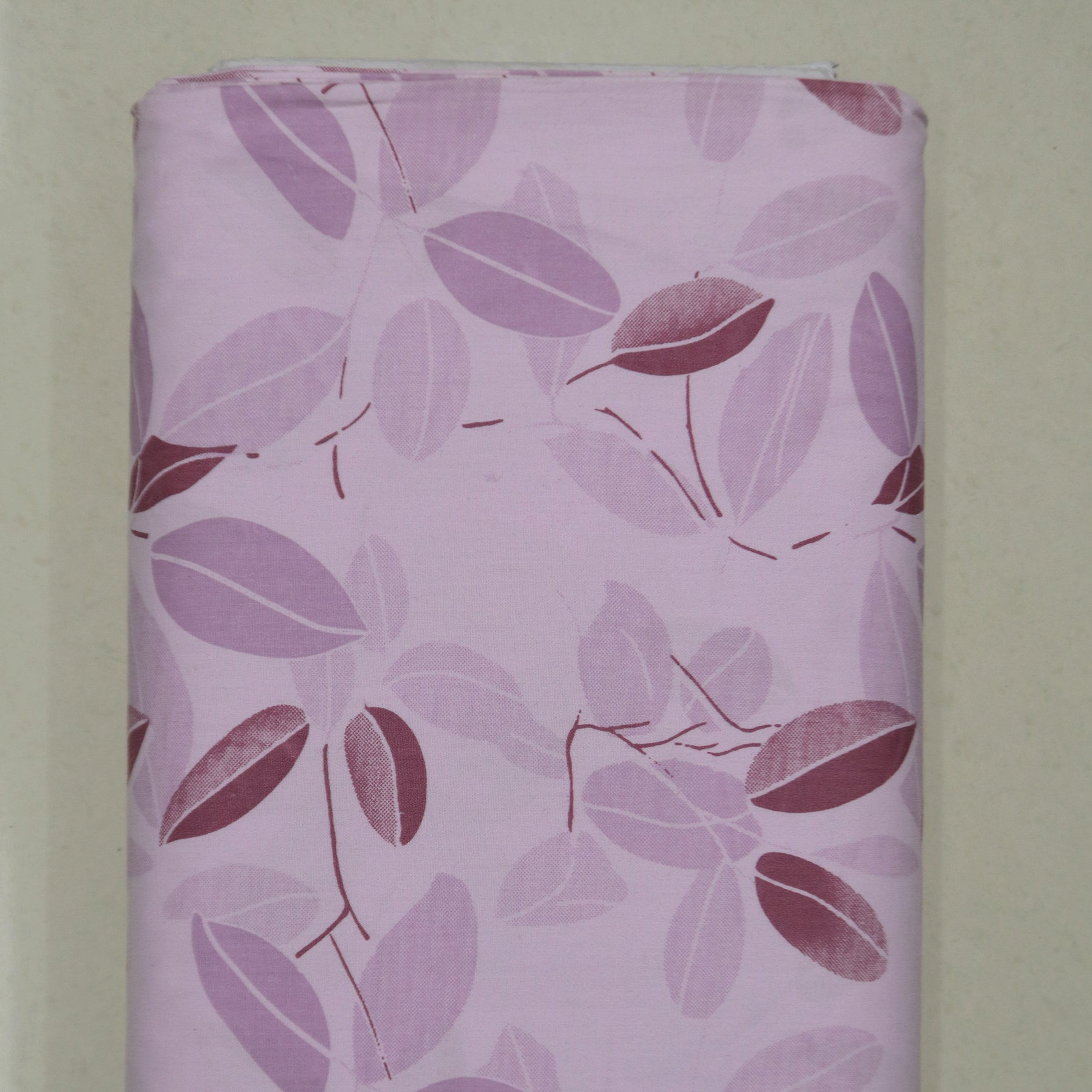 Lavender & Maroon Leaf Motif