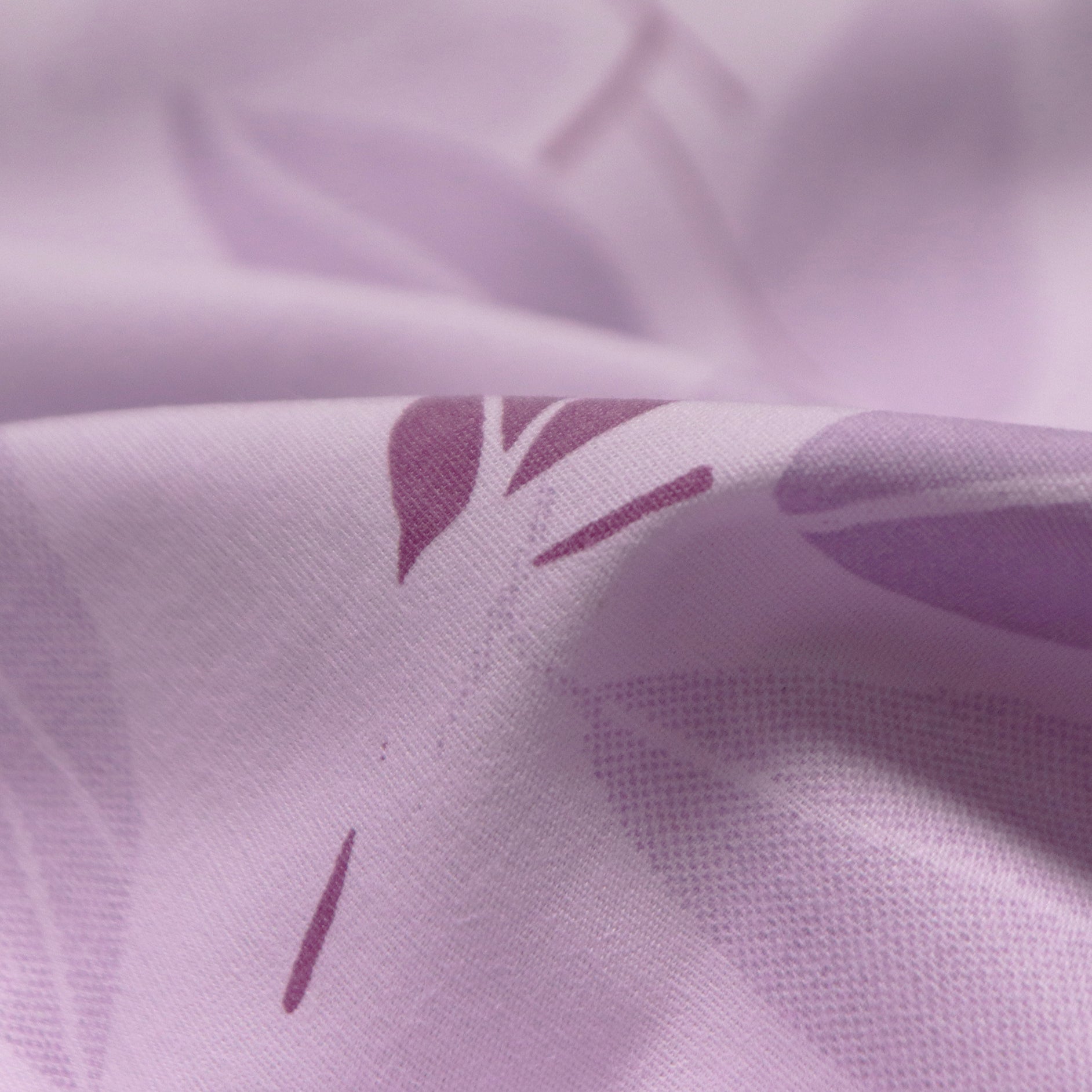 Lavender & Maroon Leaf Motif