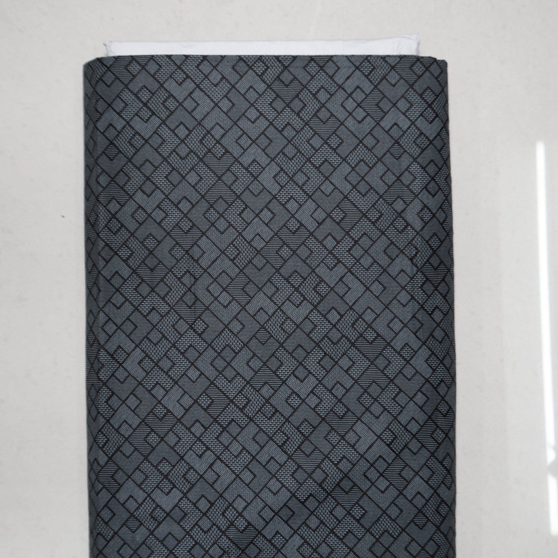 Black & White Geometric Basketweave